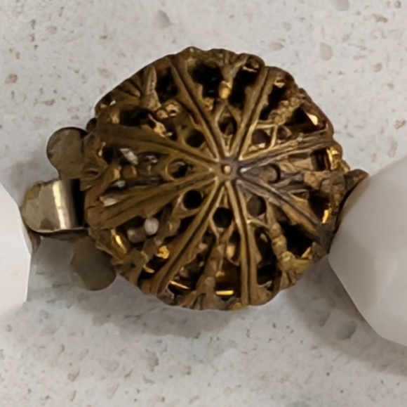 Vintage Milk Glass Necklace With Ornate Brass Clasp - Picture 7 of 8